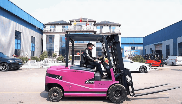 Controlled, steady reversing with clear rearward visibility.
