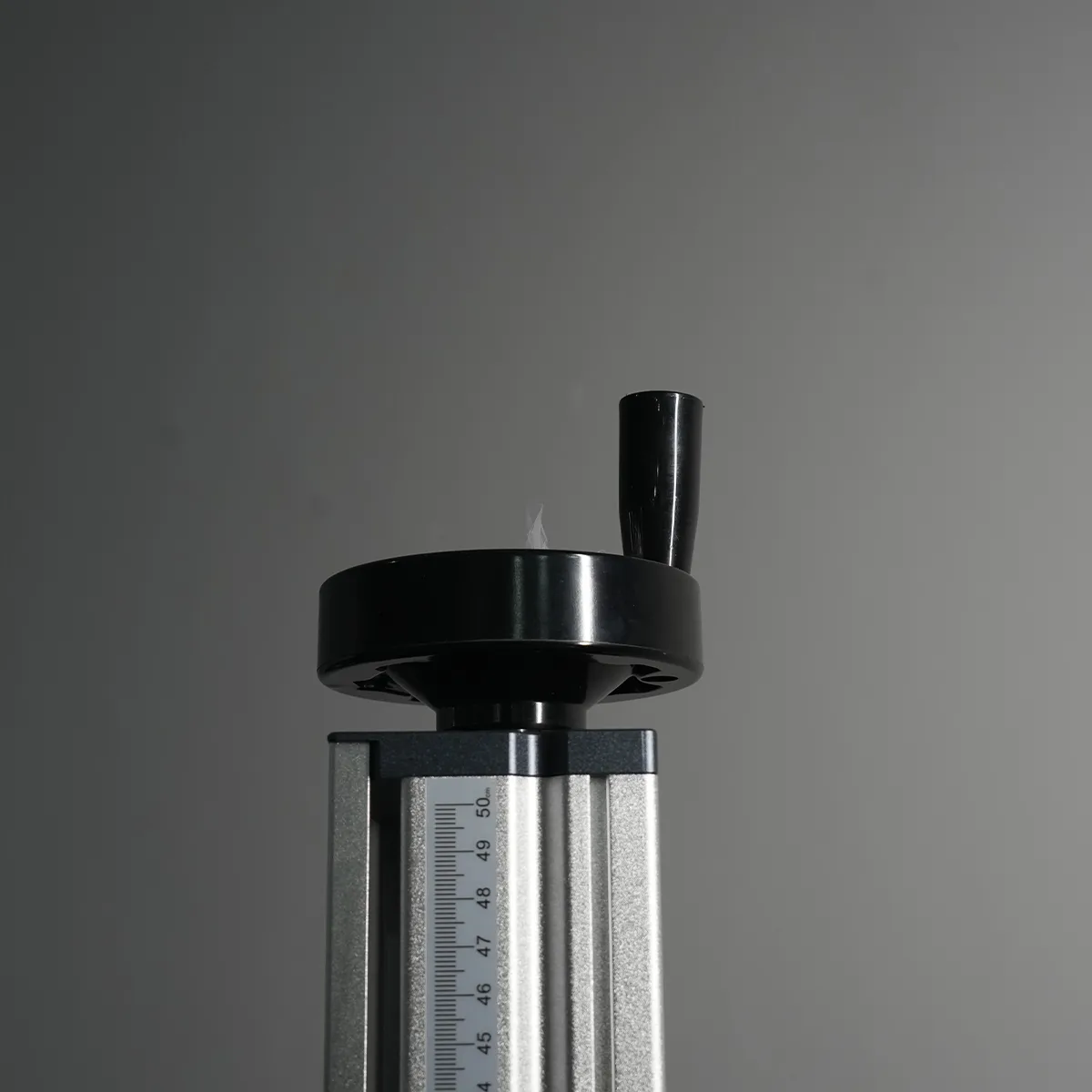 Z-axis Focus Handwheel Assembly