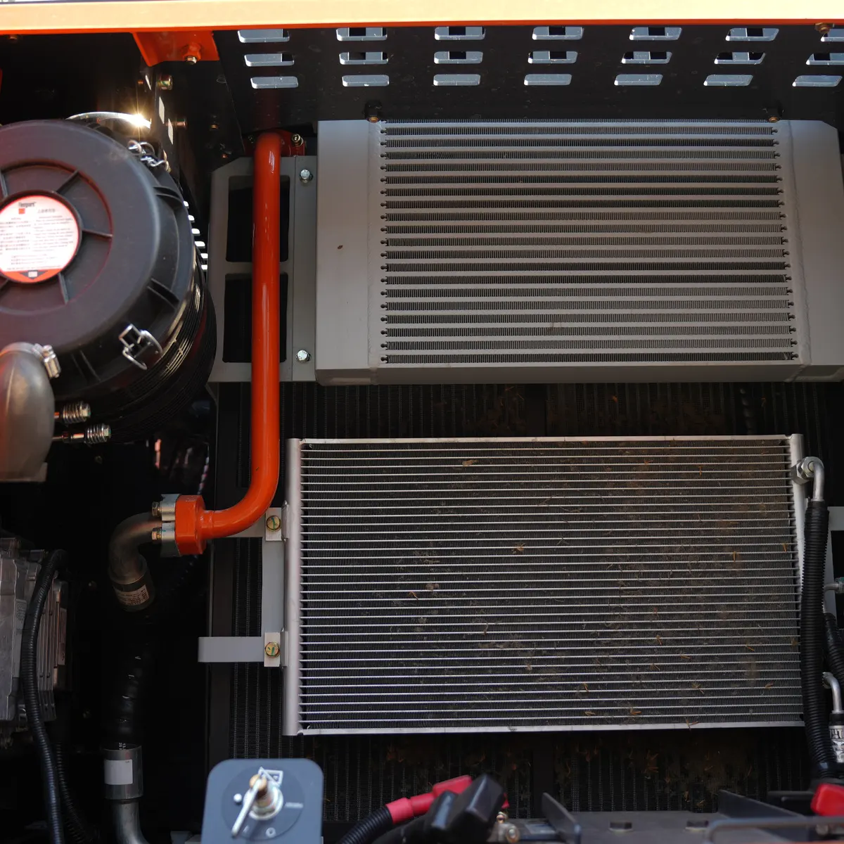 ZT150 – Detail View – 10 – Engine Compartment