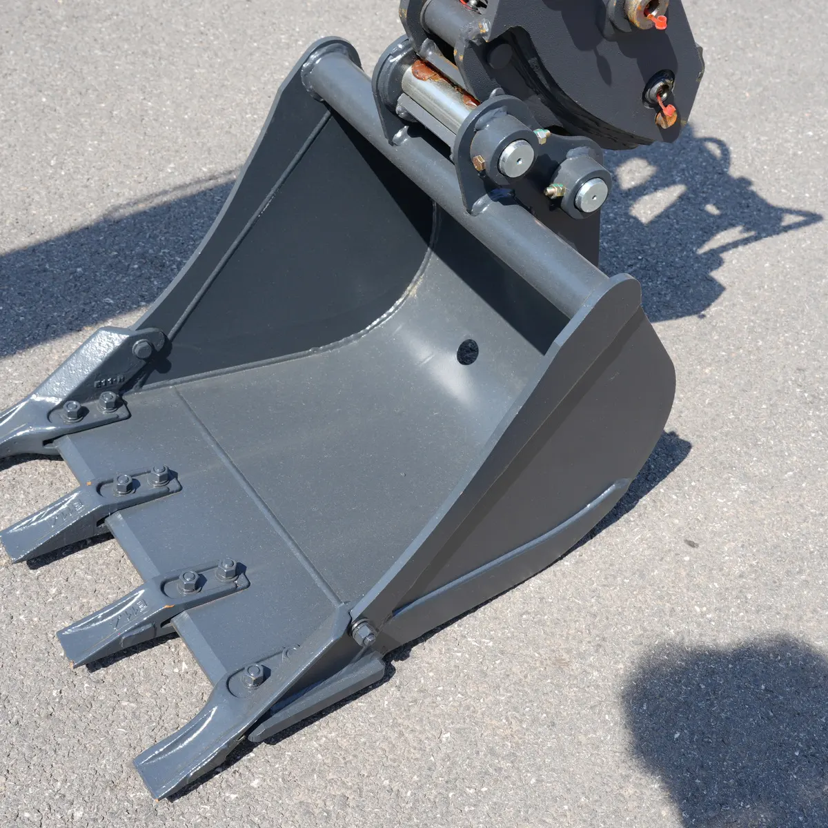 ZT27 Cab – Detail Drawing – 03 – Bucket