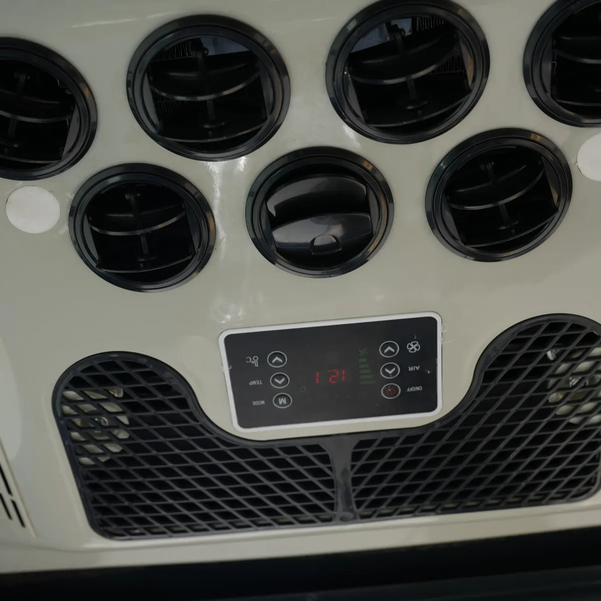 ZT27 Cabin – Detail View – 11 – Air Conditioning Outlet