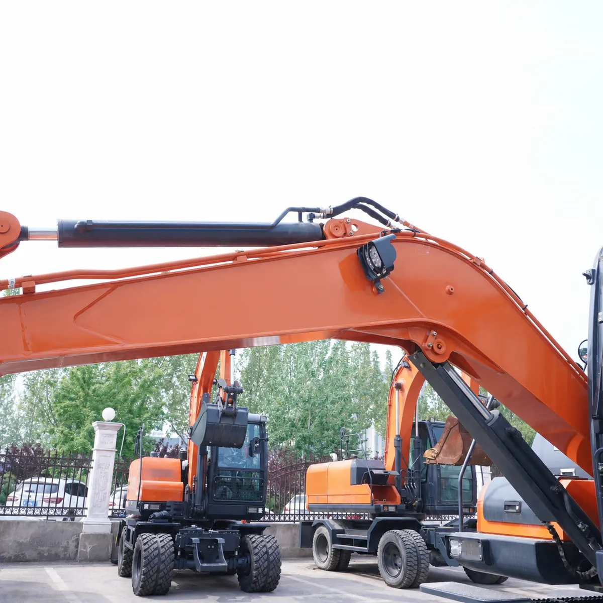 ZT60W – Detail View – 03 – Boom Cylinder