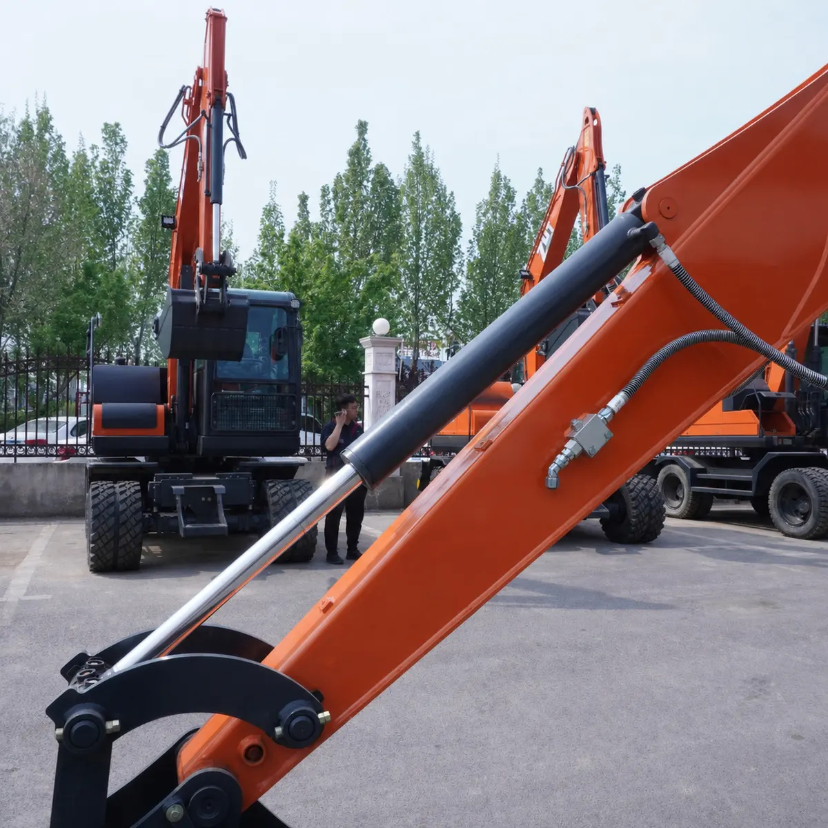 ZT60W – Detail View – 11 – Boom Cylinder