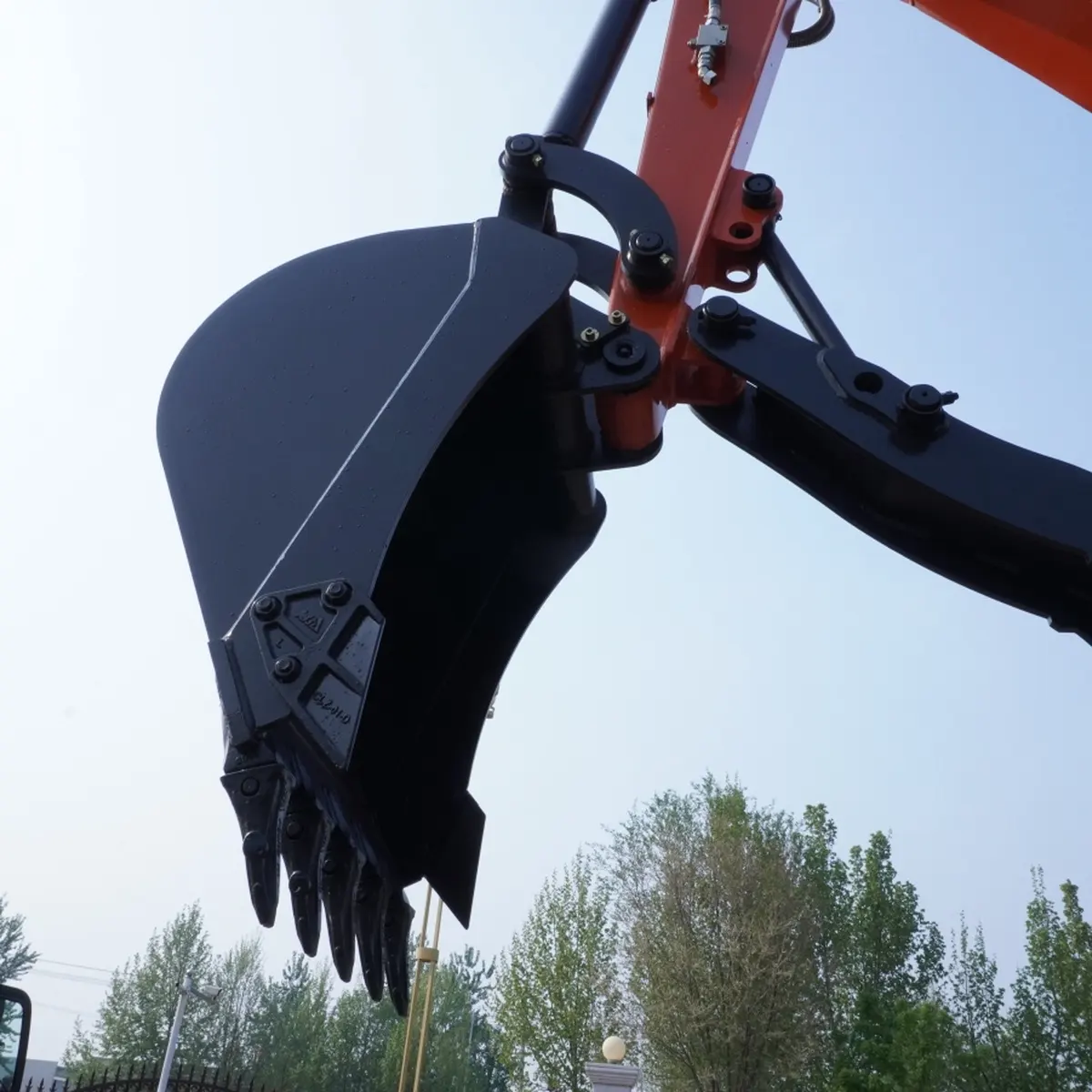 ZT75W – Detail Drawing – 05 – Bucket Thumb Clamp