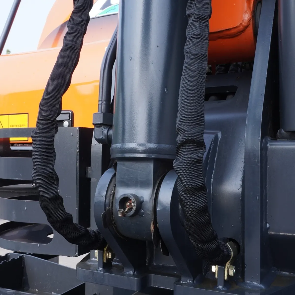 ZT75W – Detail Drawing – 11 – Hydraulic Cylinder