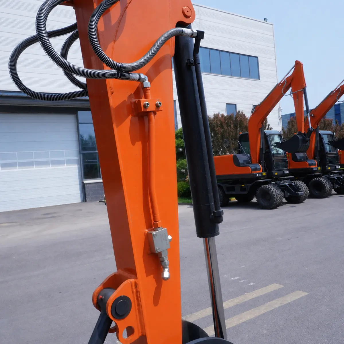 ZT85W – Detail Drawing – 08 – Boom Cylinder