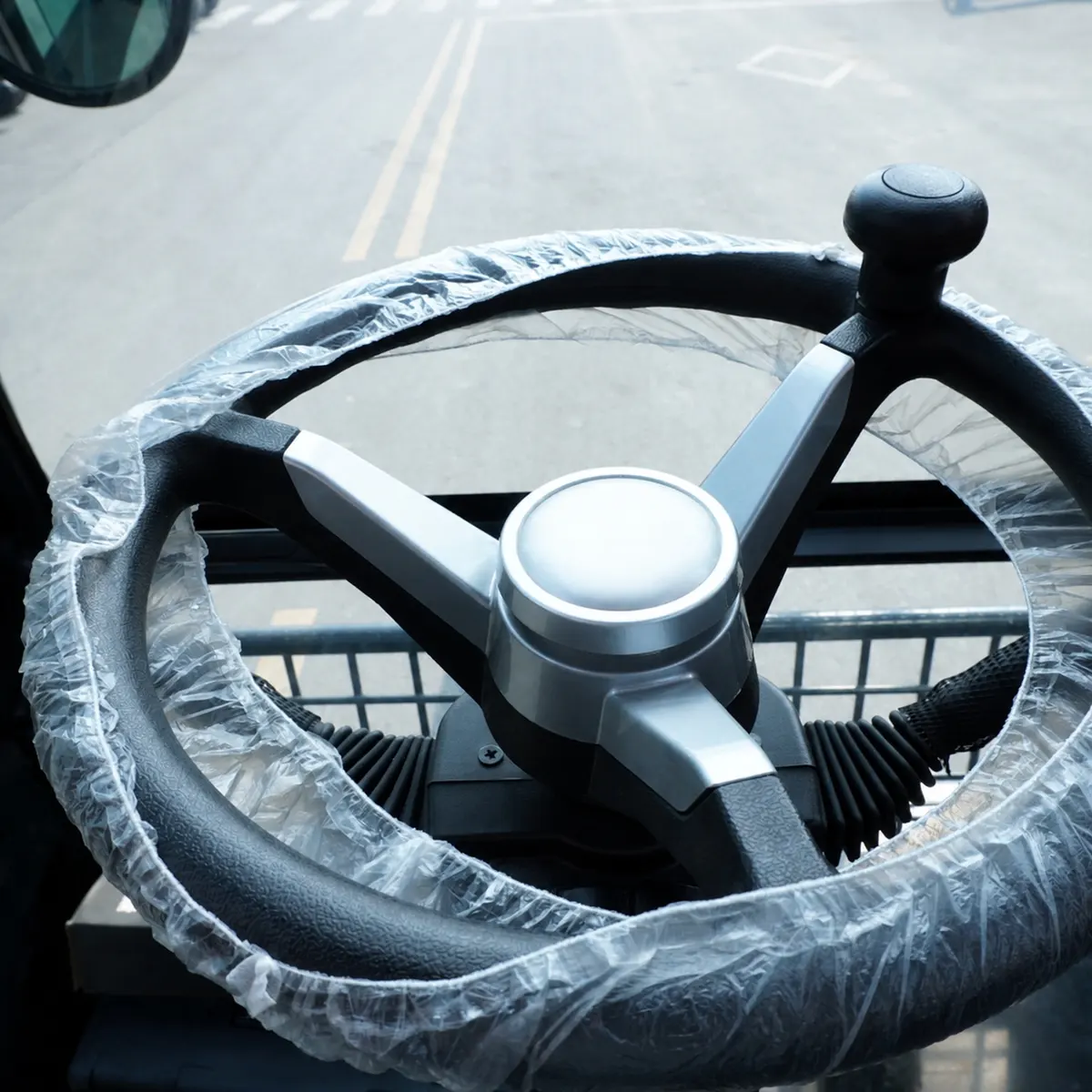 ZT95W – Detail View – 10 – Steering Wheel