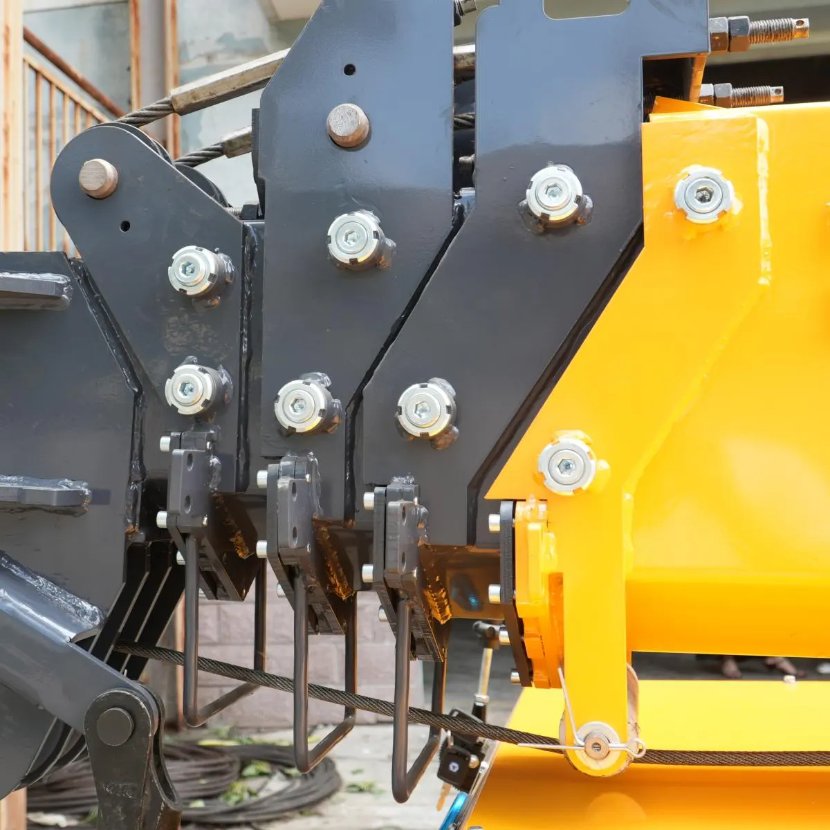 boom-head-pulley-linkage
