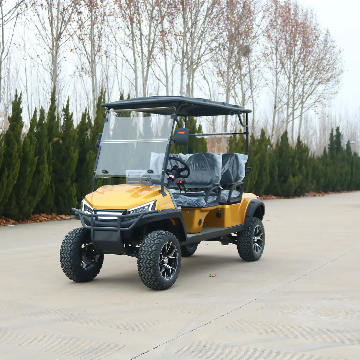Product photo – main image: front-right view