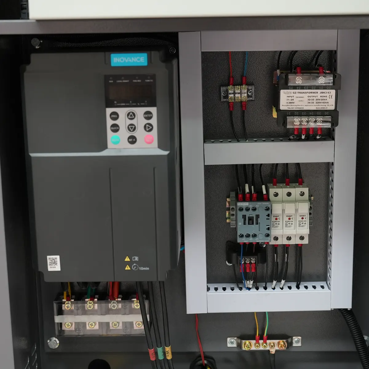 Detail produk-perakitan kabinet kontrol listrik