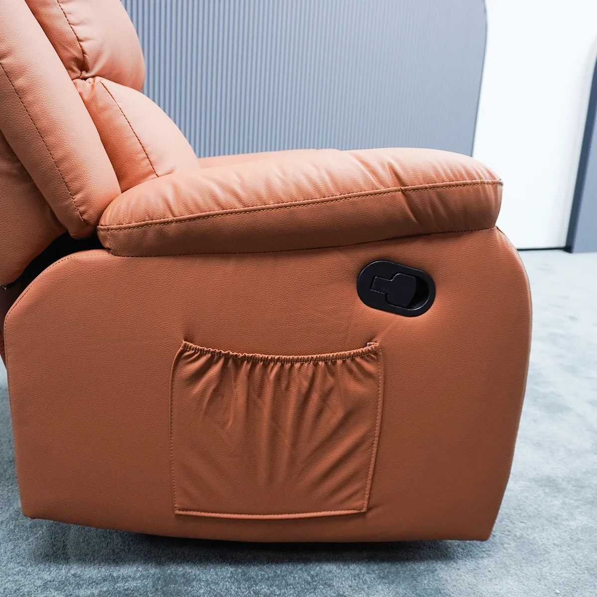 Side pocket