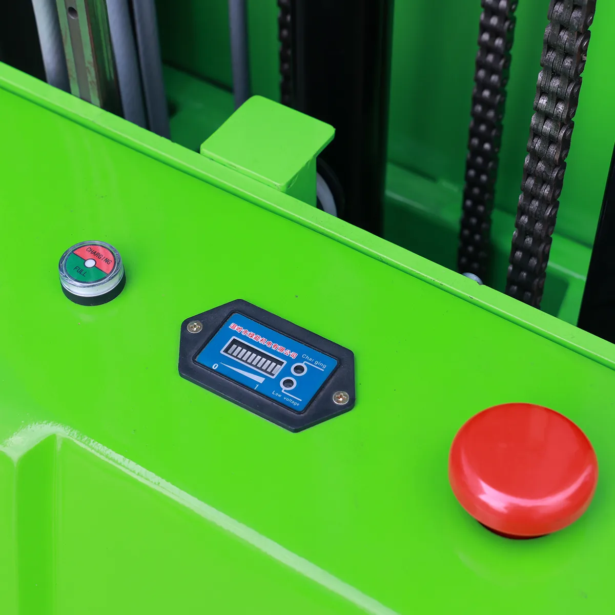 Gestore di materiale ad alta quota completamente e semi-elettrico-Visualizzazione dettagliata: indicatore del livello della batteria e pulsante di arresto di emergenza