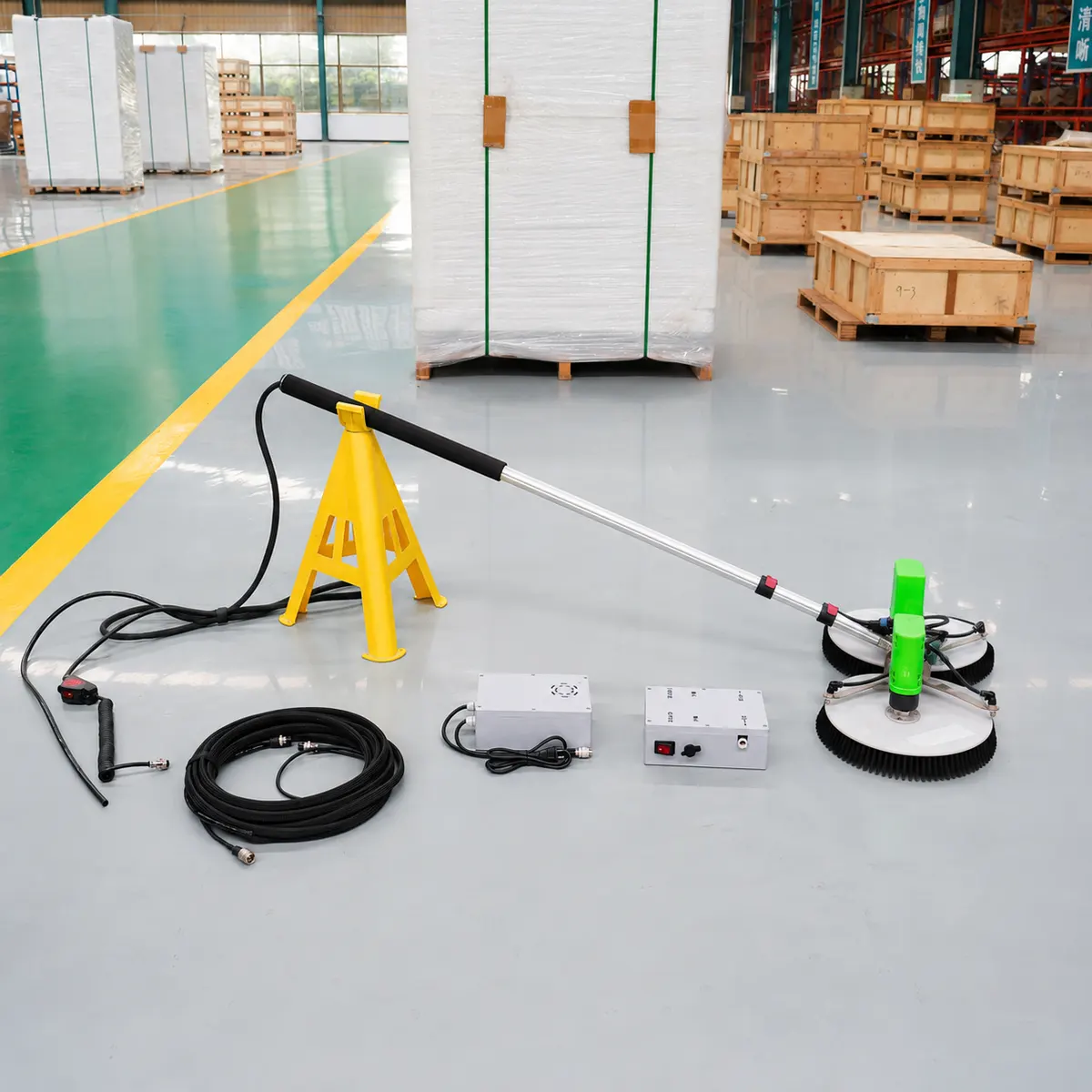 Doppelkopf-Bürsten-Handheld-Photovoltaik-Reinigungs maschine-S2-echte Multiwinkel-Aufnahmen-Komplett set, rechte Seite