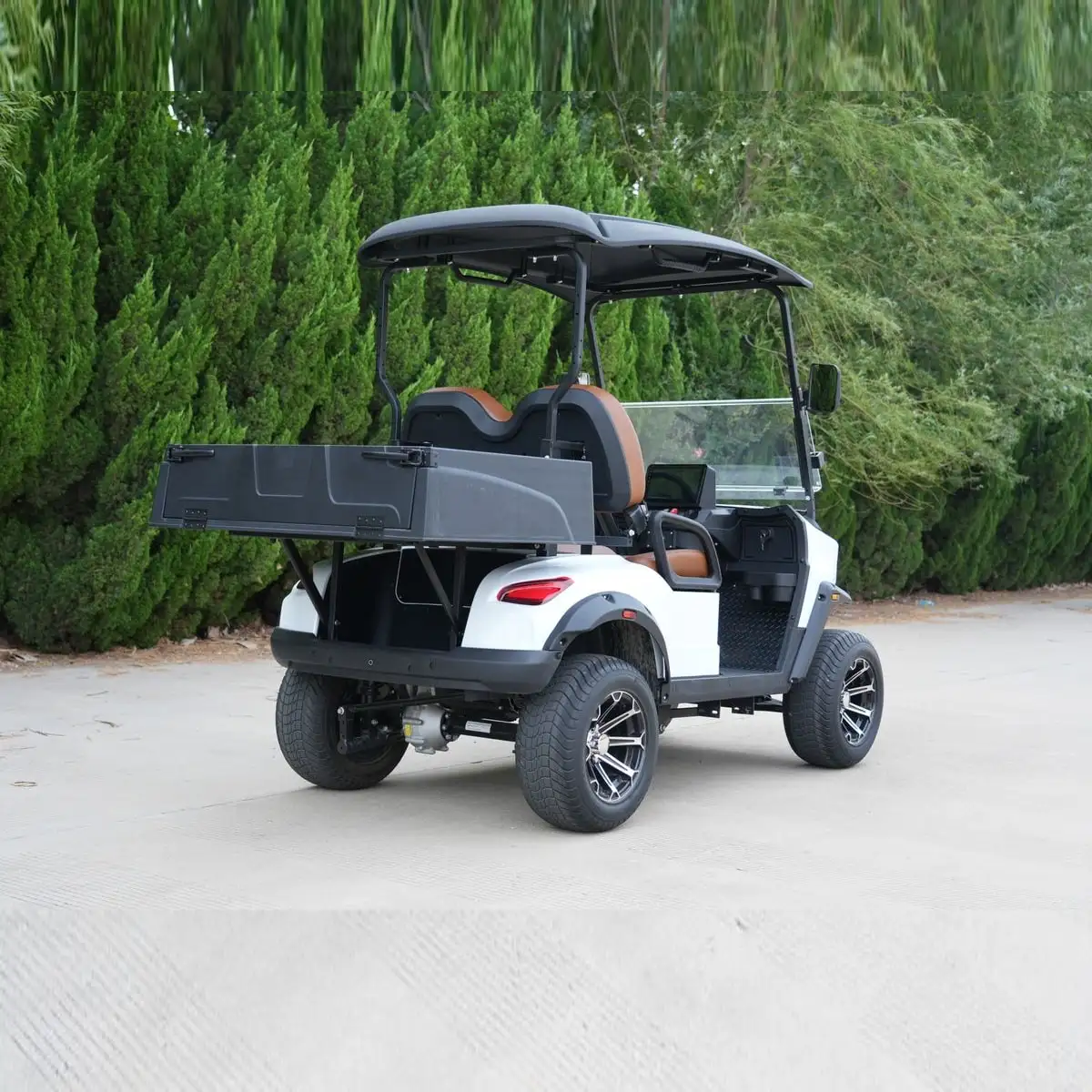 Real-life photo from multiple angles – rear right