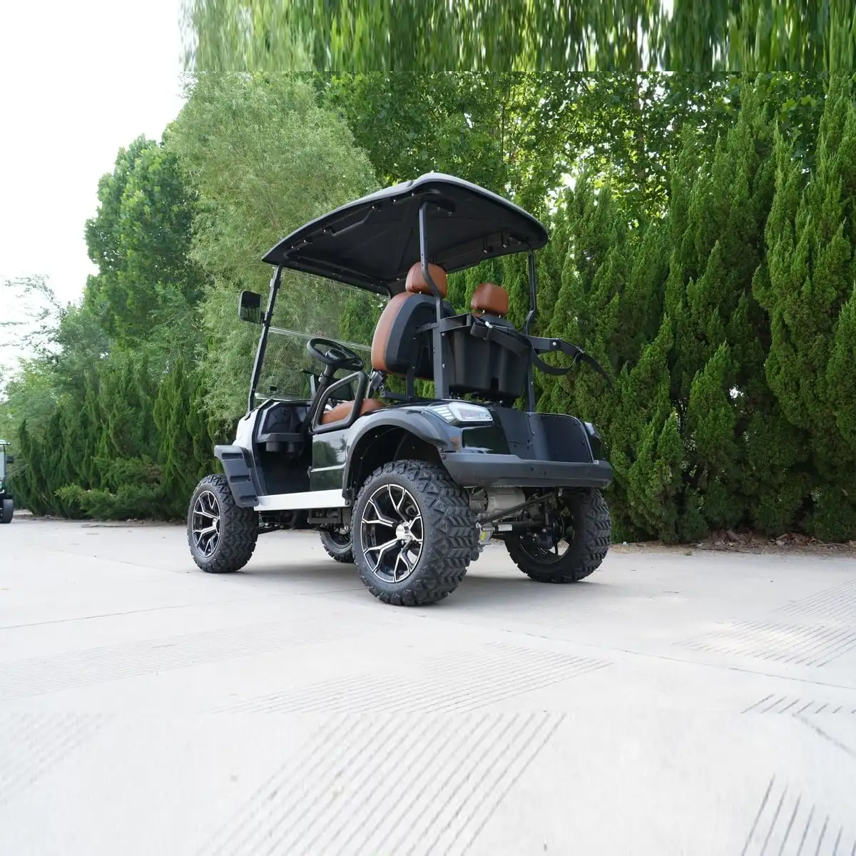 Real-life photo from multiple angles – rear left