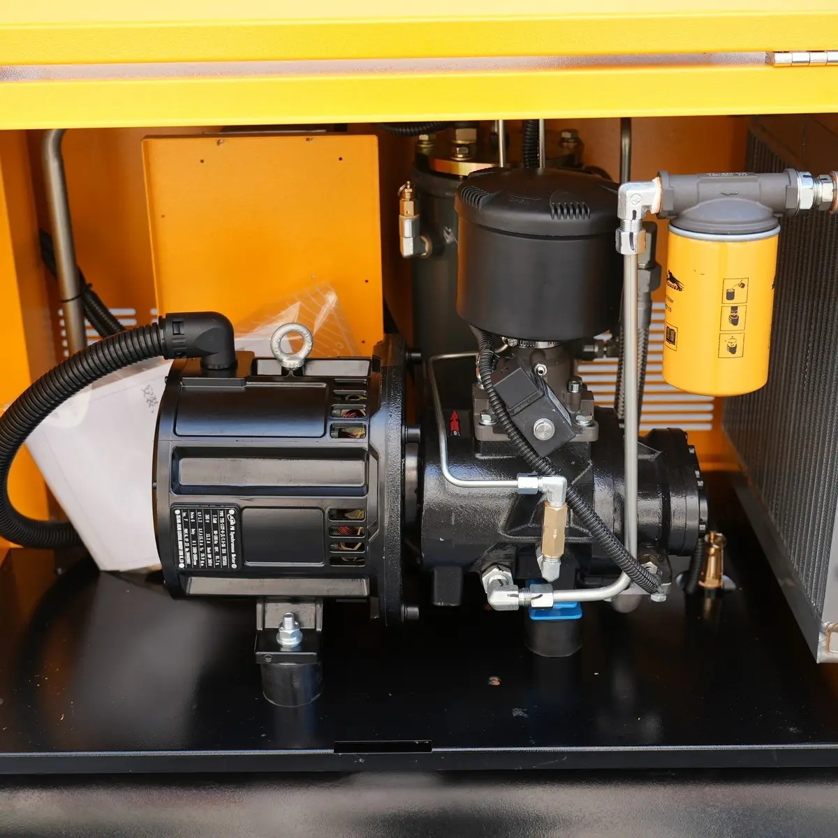 Herkömmlicher 4-in-1-Wechselrichter, 5, 5-7, 5-11 kW-Details-Haupteinheit Motor baugruppe