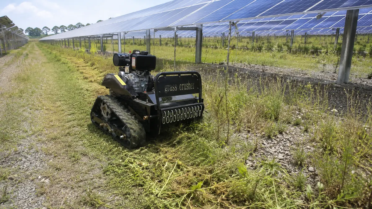Solar Field Lane - Open Service Lanes Through Solar Fields
