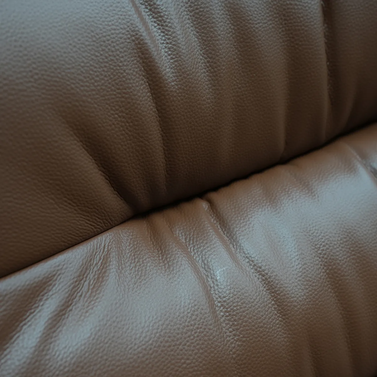 Seat cushion stitching