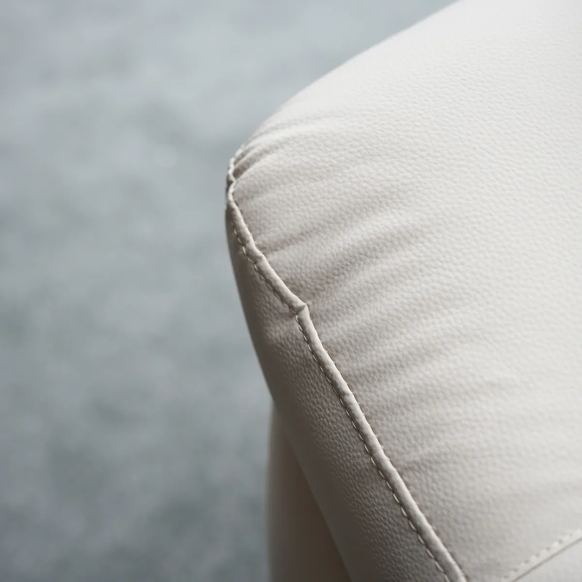 Armrest end