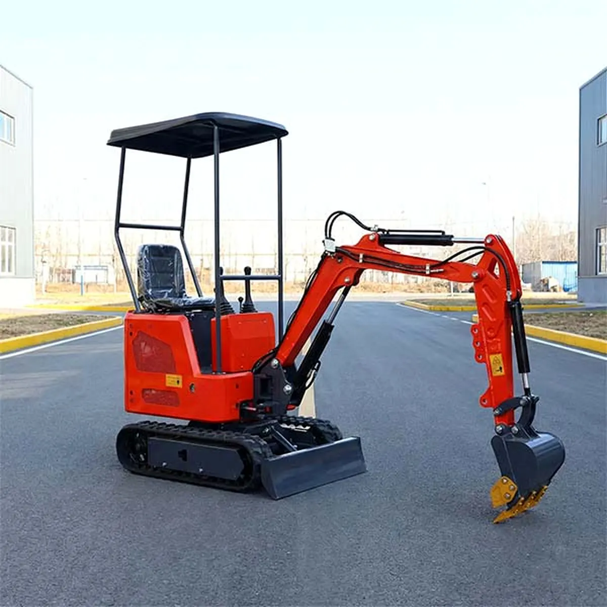 Excavator – 10 – Multi-Angle Real-Scene Shot – Front Right