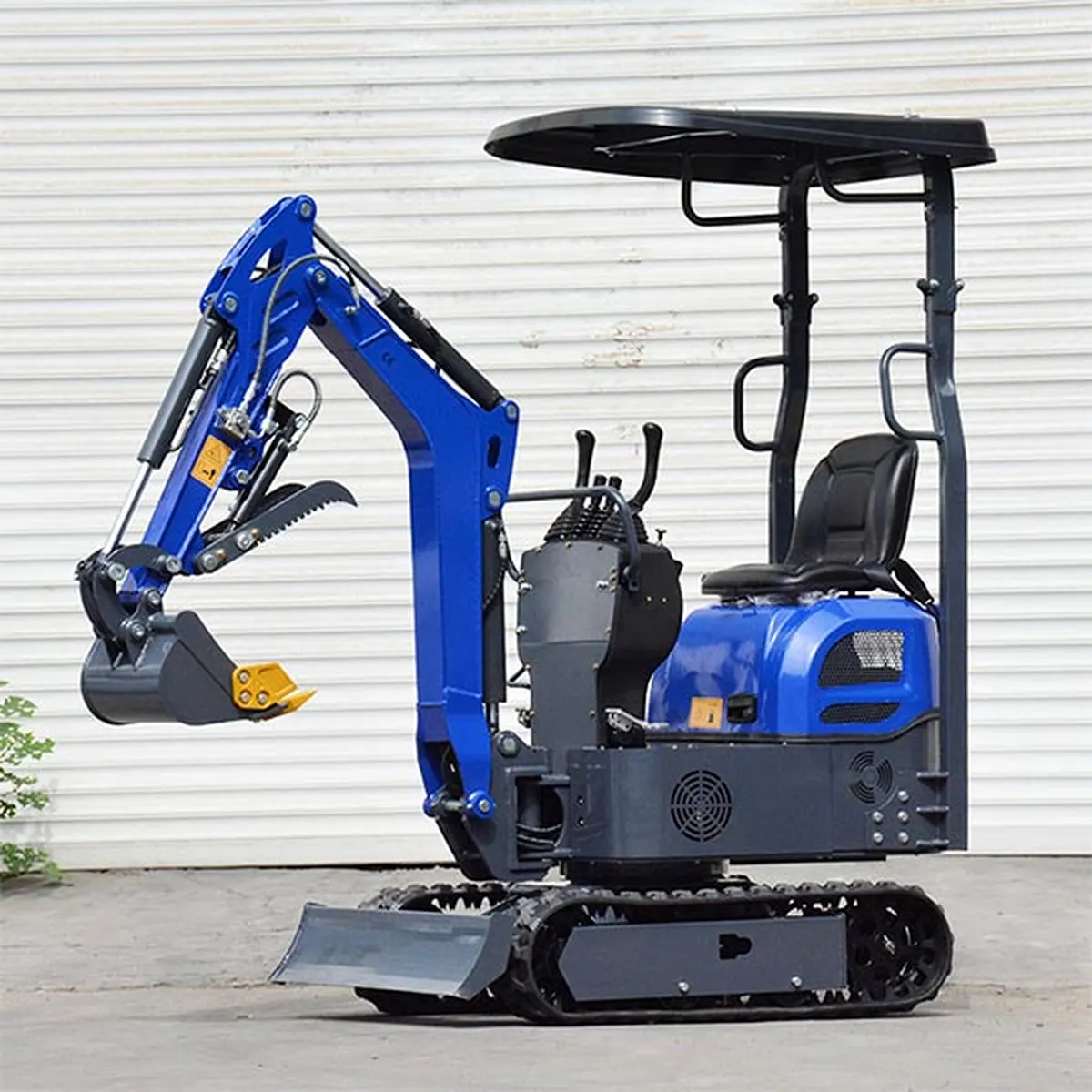 Excavator-12U-Multi-Angle real-Scene Shot-ด้านหน้าซ้าย