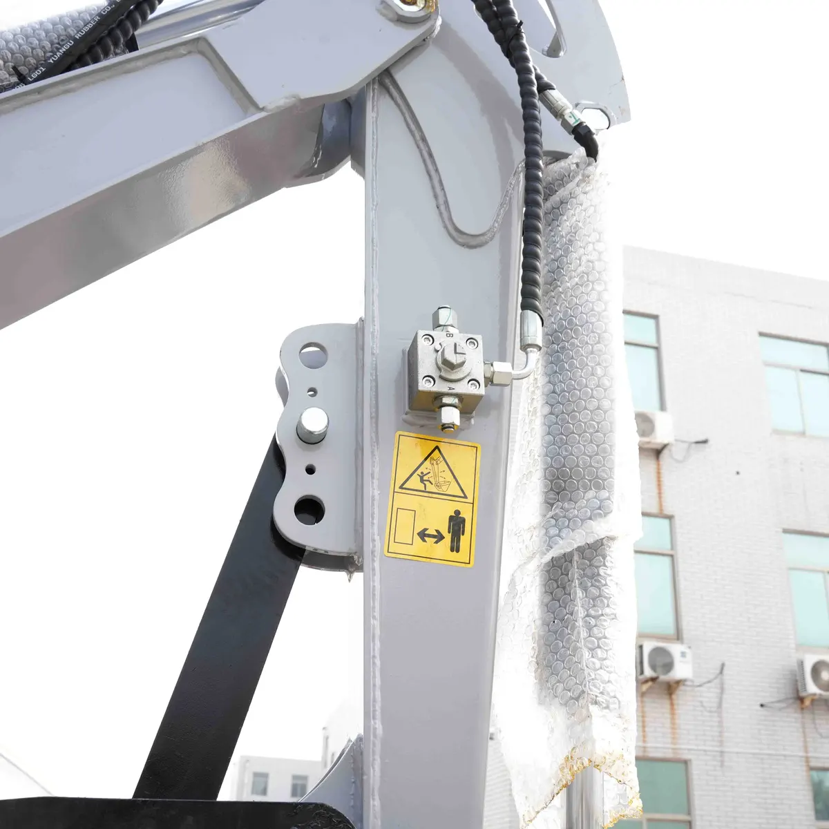 Jinan Yijia Bau bagger-YI-22-Details - 10-Boom-Zylinder