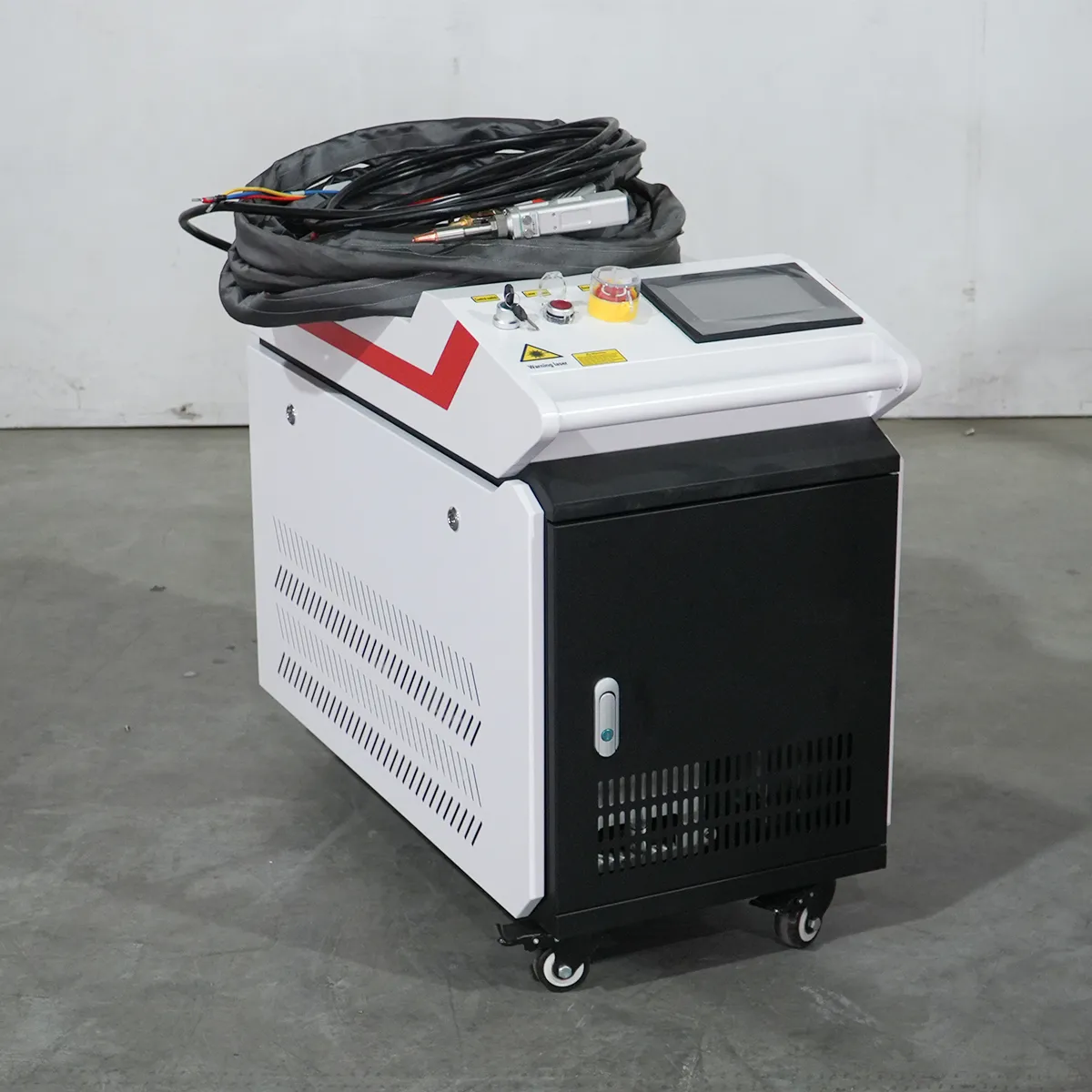 Saldatura laser tre in uno-immagine principale-anteriore sinistro