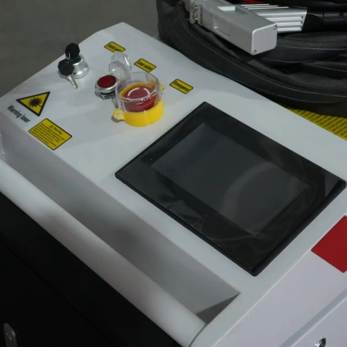 Saldatura laser tre in uno-dettagli-schermo di visualizzazione