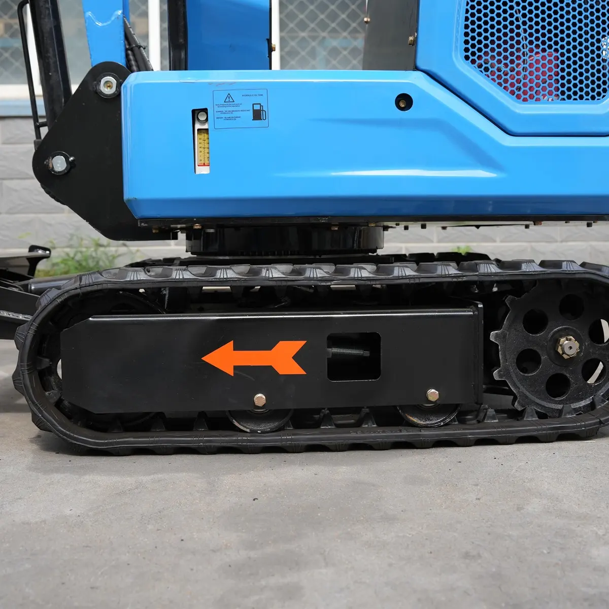 Detail – Track Side