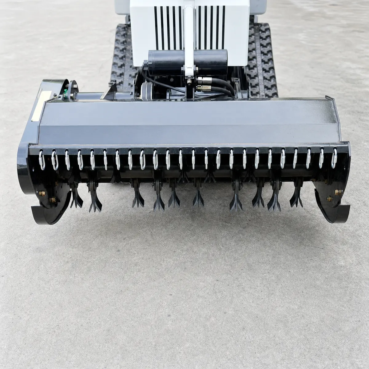 Detail View – Cutter Guard Chain – Front View