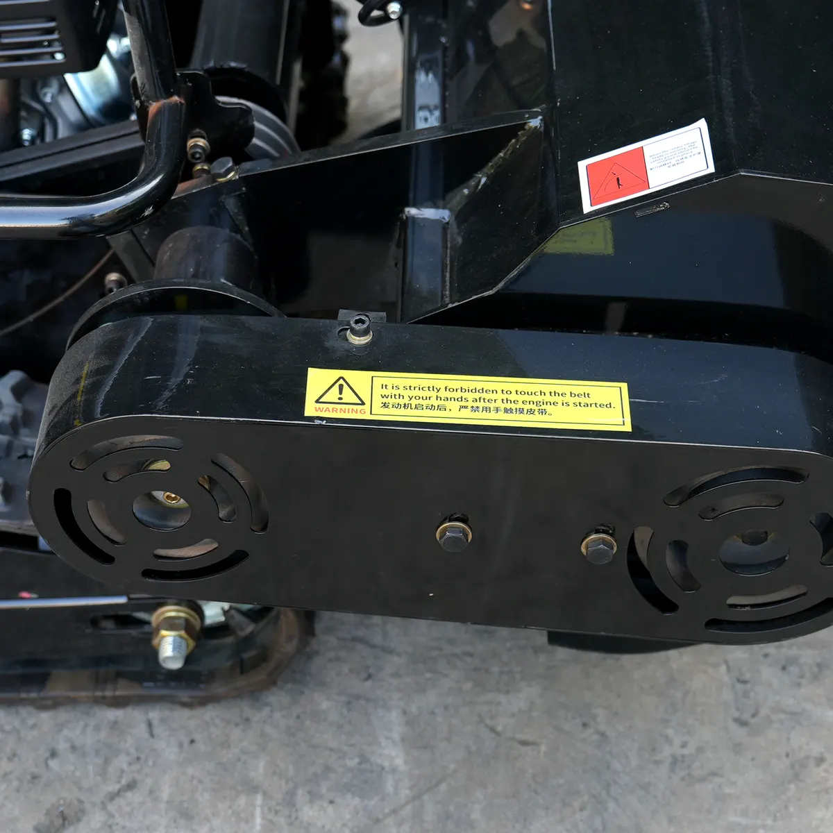 Detail View – Header Transmission Guard Cover