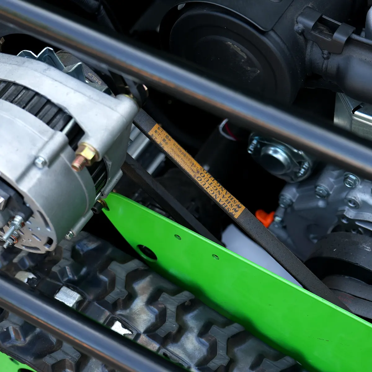 Detail View – Generator Drive Belt