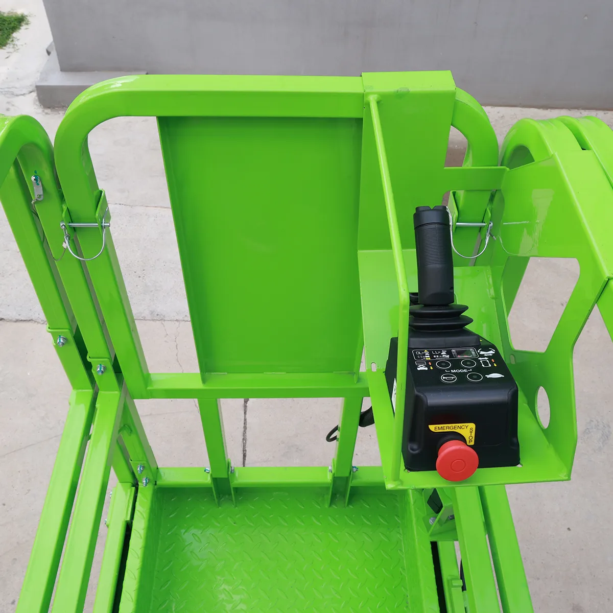 Self-Propelled Scissor Lift – Detail Drawing – Work Platform Entrance