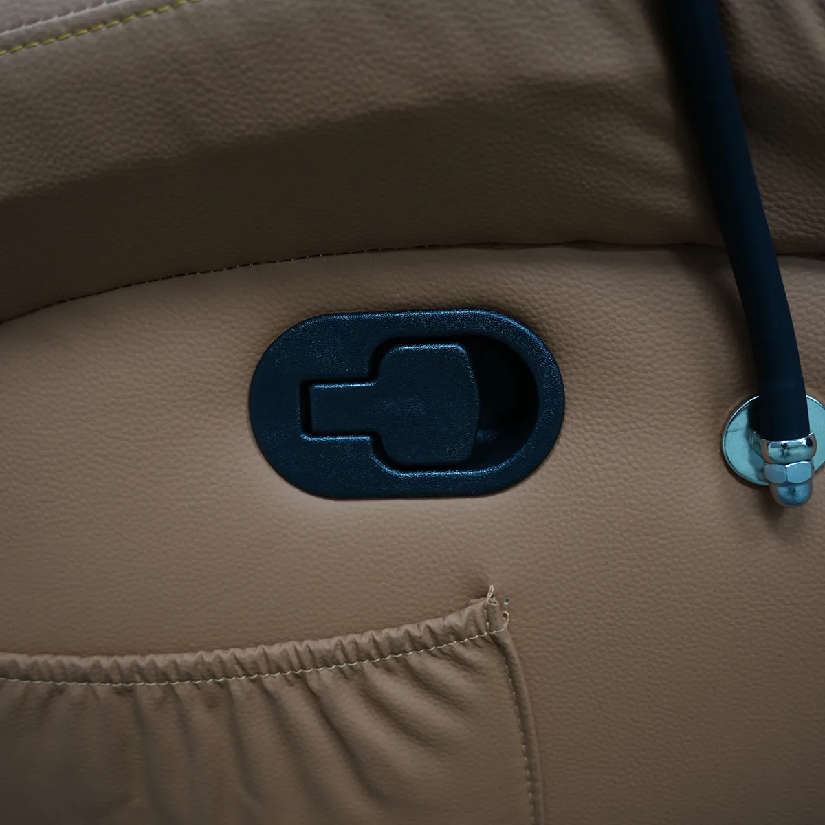 Adjustment switch and side pocket
