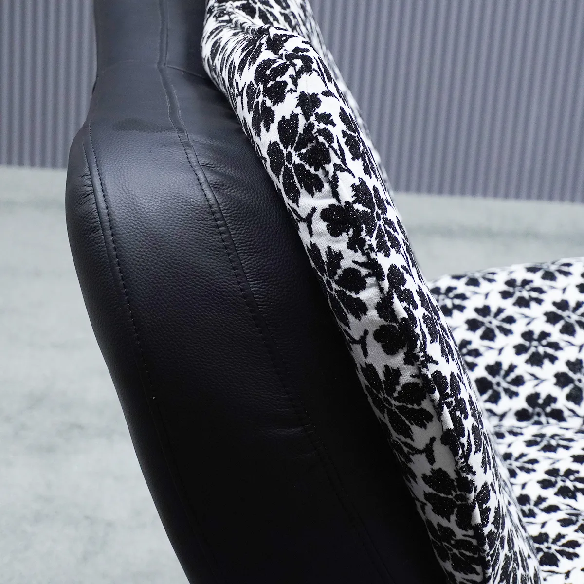 Backrest wing