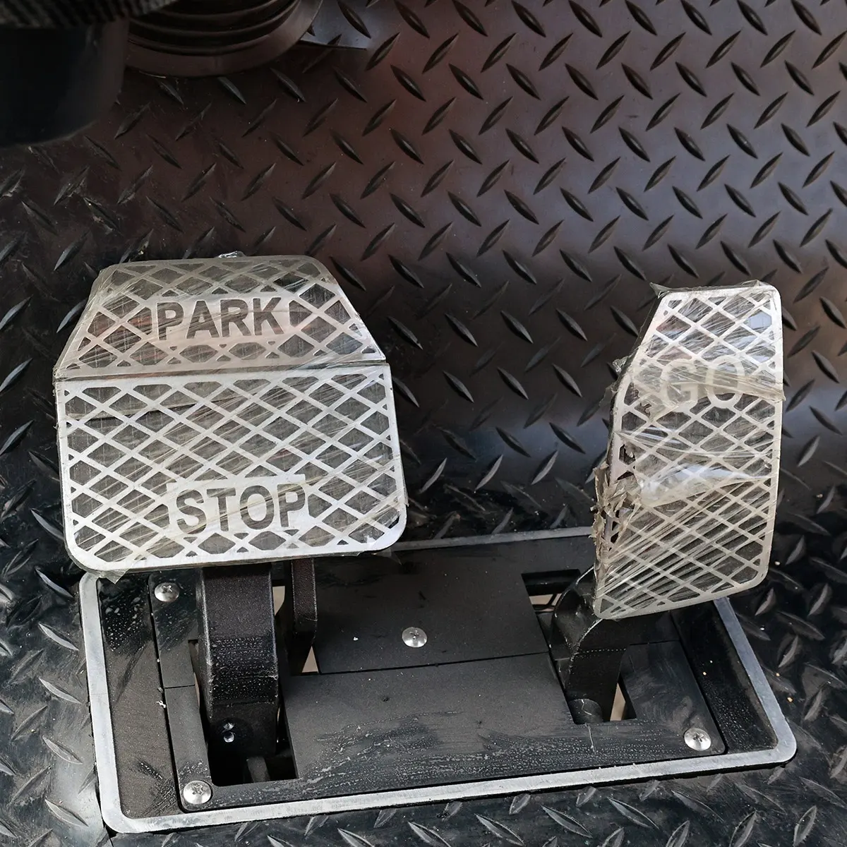 Golf – Xin Dalu – Jiu Xi – C4 2 – Details – C4 2 – Details – Brake Pedal