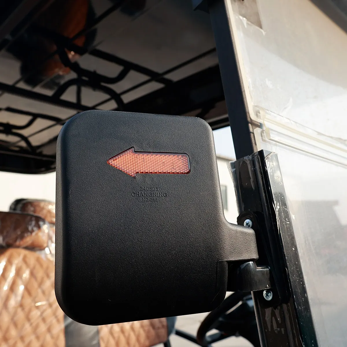 Golf – Xin Dalu – Jiu Xi – C4 2 – Details – C4 2 – Details – Rearview Mirror