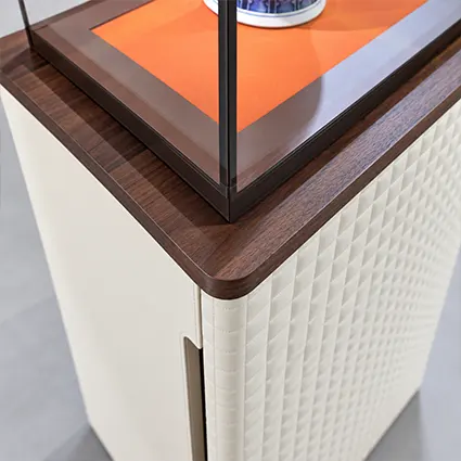 Detail van de hoekkast van de hoekkast